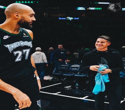 烽火亚冠四,连冠冲刺战,淞沪对决,乐发彩票官方网站,乐发彩票团队,乐发彩票,乐发彩票体育集团,乐发彩票赛事平台,乐发彩票直播公司