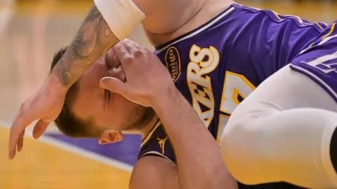 潘塞莱科斯迎战强敌，主场荣耀能否守卫？